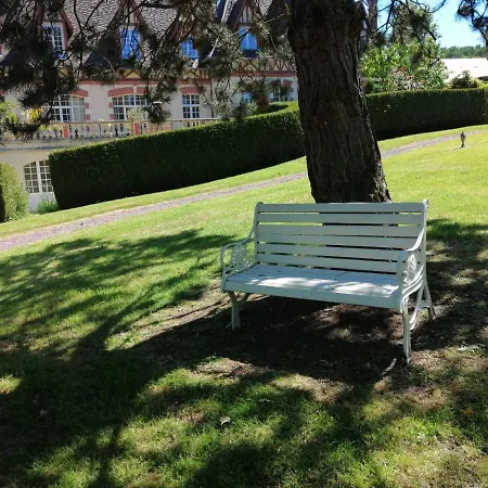 Magnifique Deux Pieces Au Calme Deauville