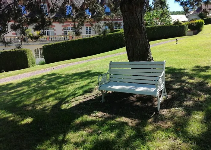 Magnifique Deux Pieces Au Calme Deauville